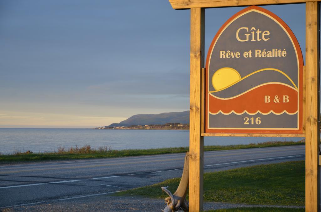 Gite Reve Et Realite Bed And Breakfast # Cap-Chat Eksteriør bilde