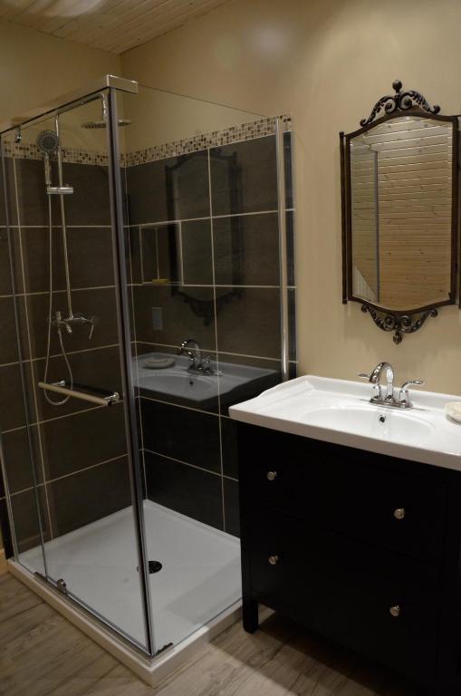 Gite Reve Et Realite Bed And Breakfast # Cap-Chat Rom bilde