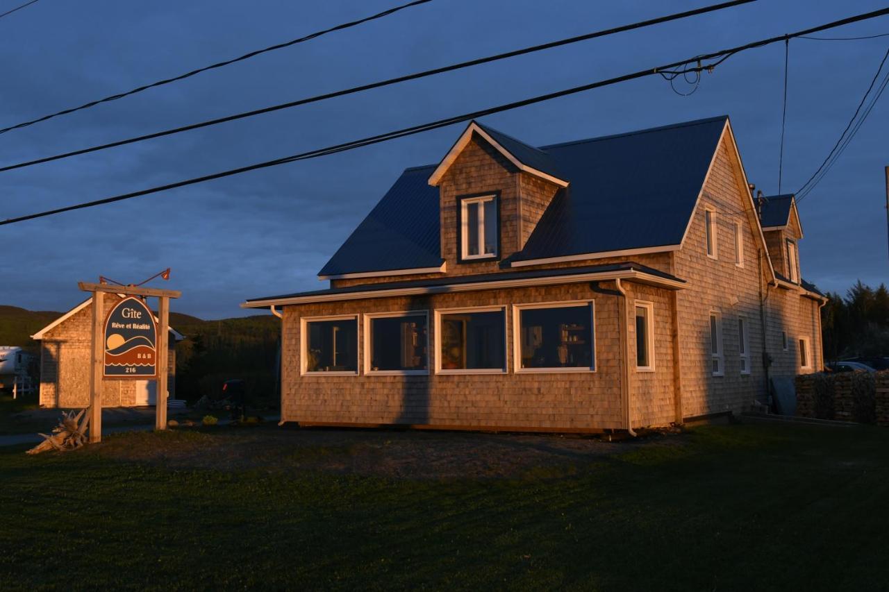 Gite Reve Et Realite Bed And Breakfast # Cap-Chat Eksteriør bilde